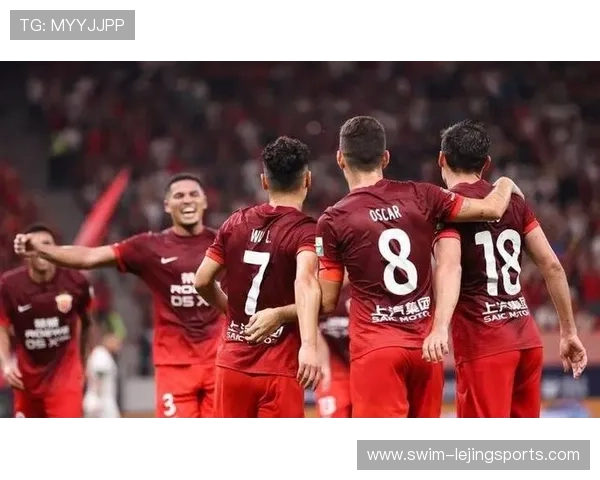 足球巨星赛后聚会豪饮引热议场内拼搏场外豪爽成焦点